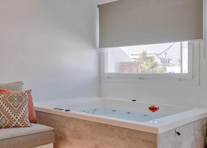 Nautica - Executive With Jacuzzi * Antiparos Town